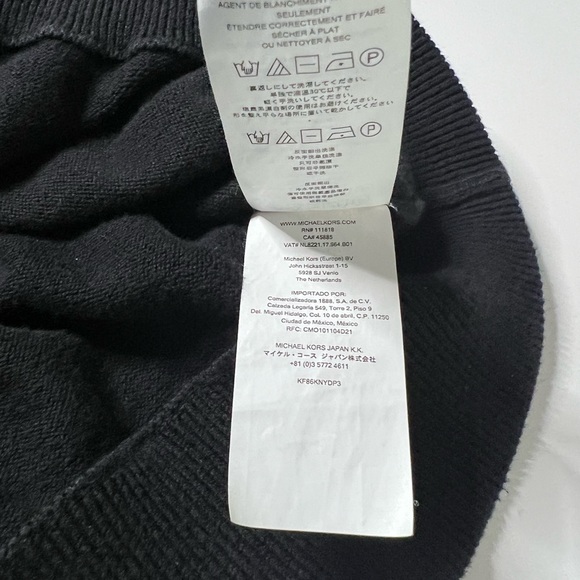 Michael Kors sweater black size XL although wears like a Large great condition - Picture 7 of 8